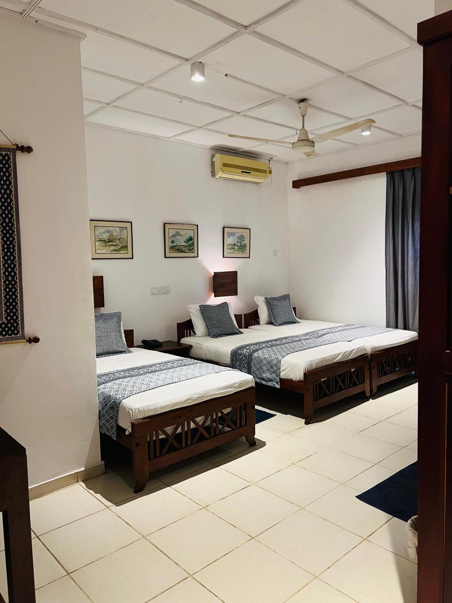 Hotel Sunflower كاتاراغاما المظهر الخارجي الصورة