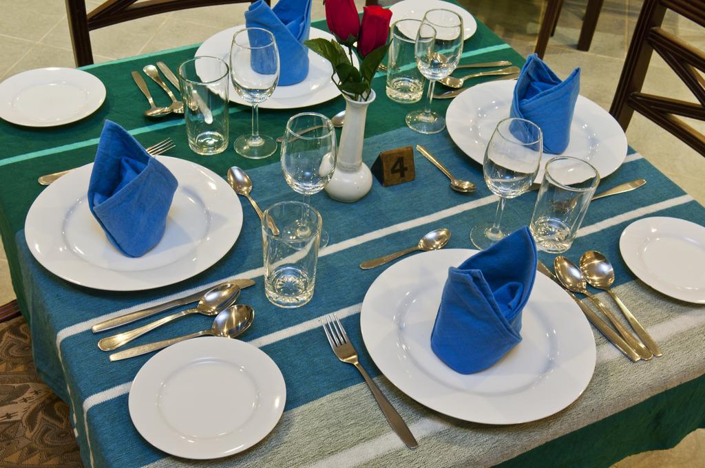 Hotel Sunflower كاتاراغاما الغرفة الصورة