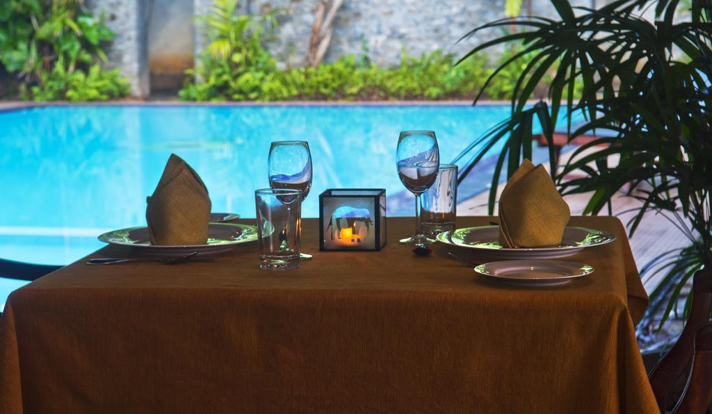 Hotel Sunflower كاتاراغاما الغرفة الصورة