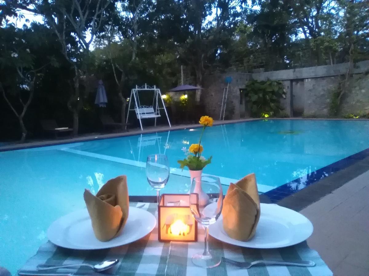 Hotel Sunflower كاتاراغاما المظهر الخارجي الصورة