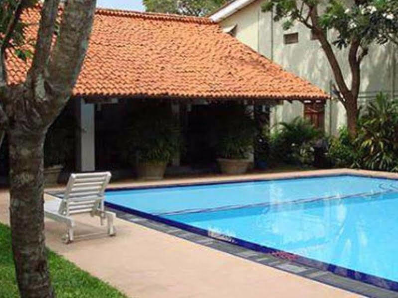 Hotel Sunflower كاتاراغاما المظهر الخارجي الصورة