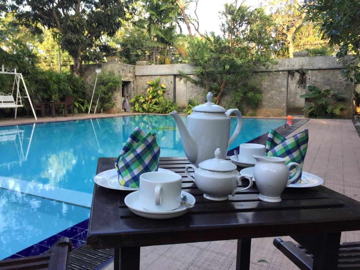 Hotel Sunflower كاتاراغاما المظهر الخارجي الصورة